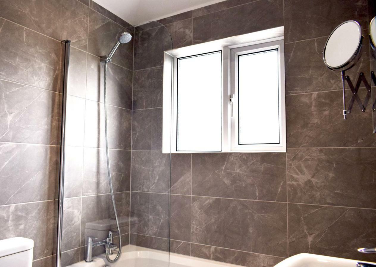 סאות'המפטון Charming Three Bed Home Near City Centre And Hospital מראה חיצוני תמונה